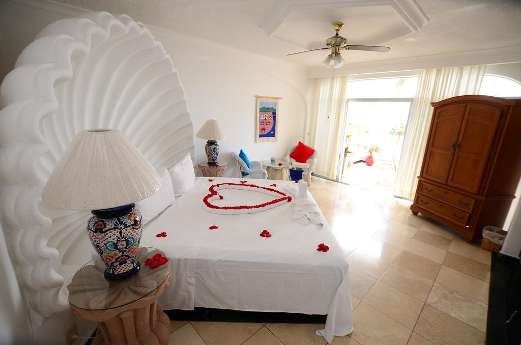 מנסניו Dolphin Cove Inn מראה חיצוני תמונה