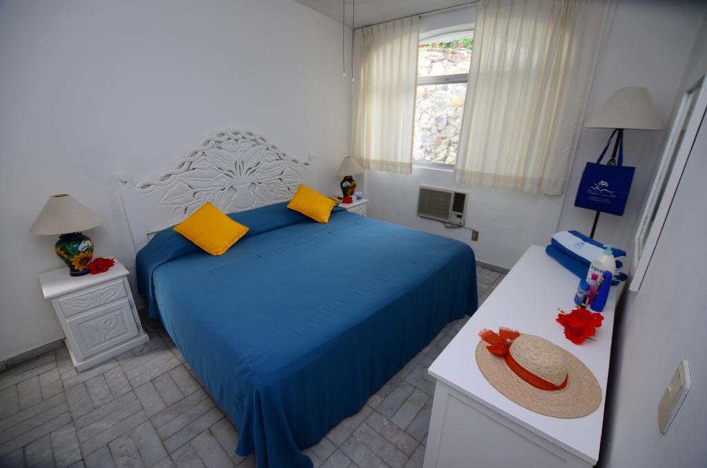 מנסניו Dolphin Cove Inn מראה חיצוני תמונה